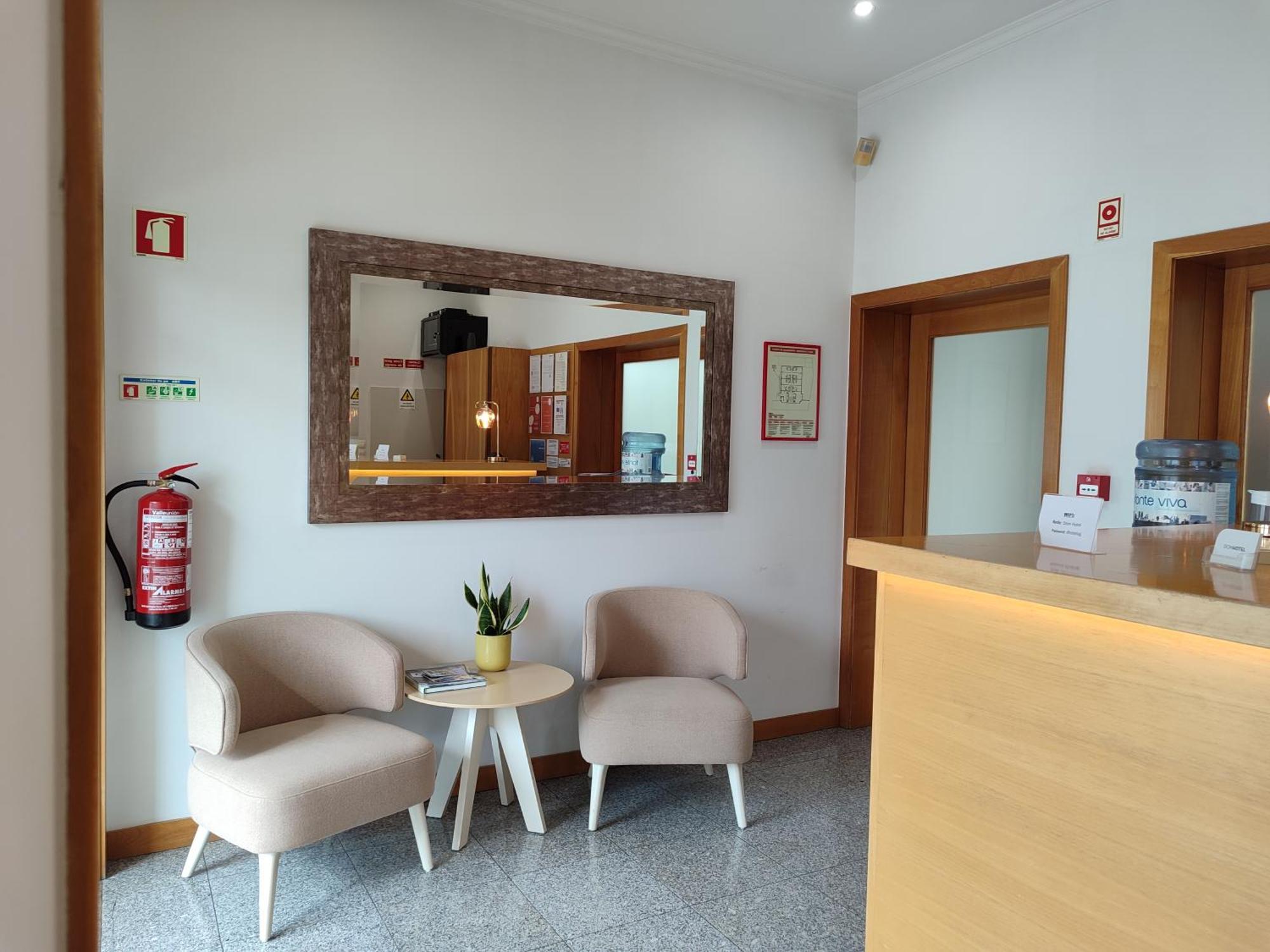 פנאפיל Dom Hotel מראה חיצוני תמונה